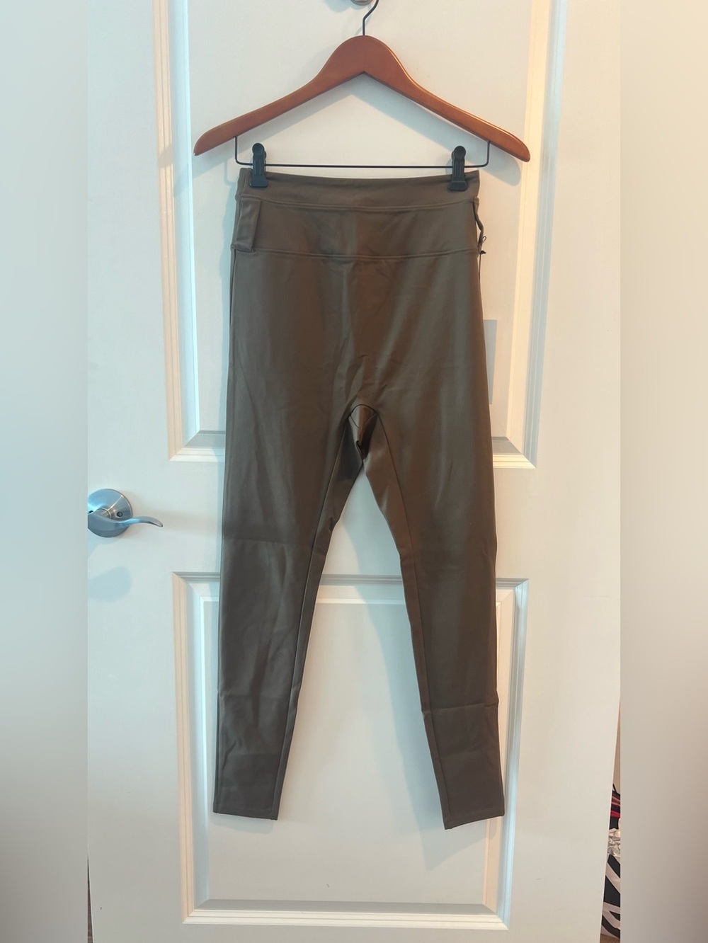 Girlfriend Collective High Rise Leggings Medium NWT
